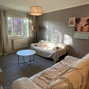 Appartement Le T3 - Situe Au Calme A Manissieux Proche Eurexpo & Groupama Stadium